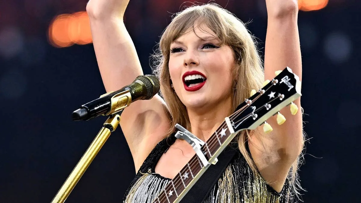 Taylor Swift Unveils Trailer for Eras Tour Docuseries 'The End of an Era'