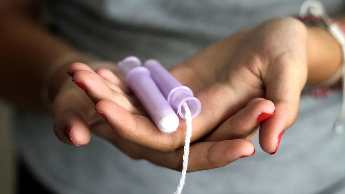 'Disgusting' Teacher Demands Student Show Tampon as Period Proof