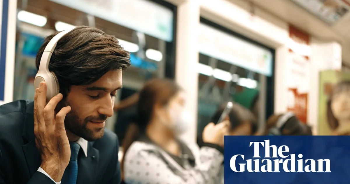 TfL Targets 'Headphone Dodgers' in New Campaign Against Loud Music on Transport