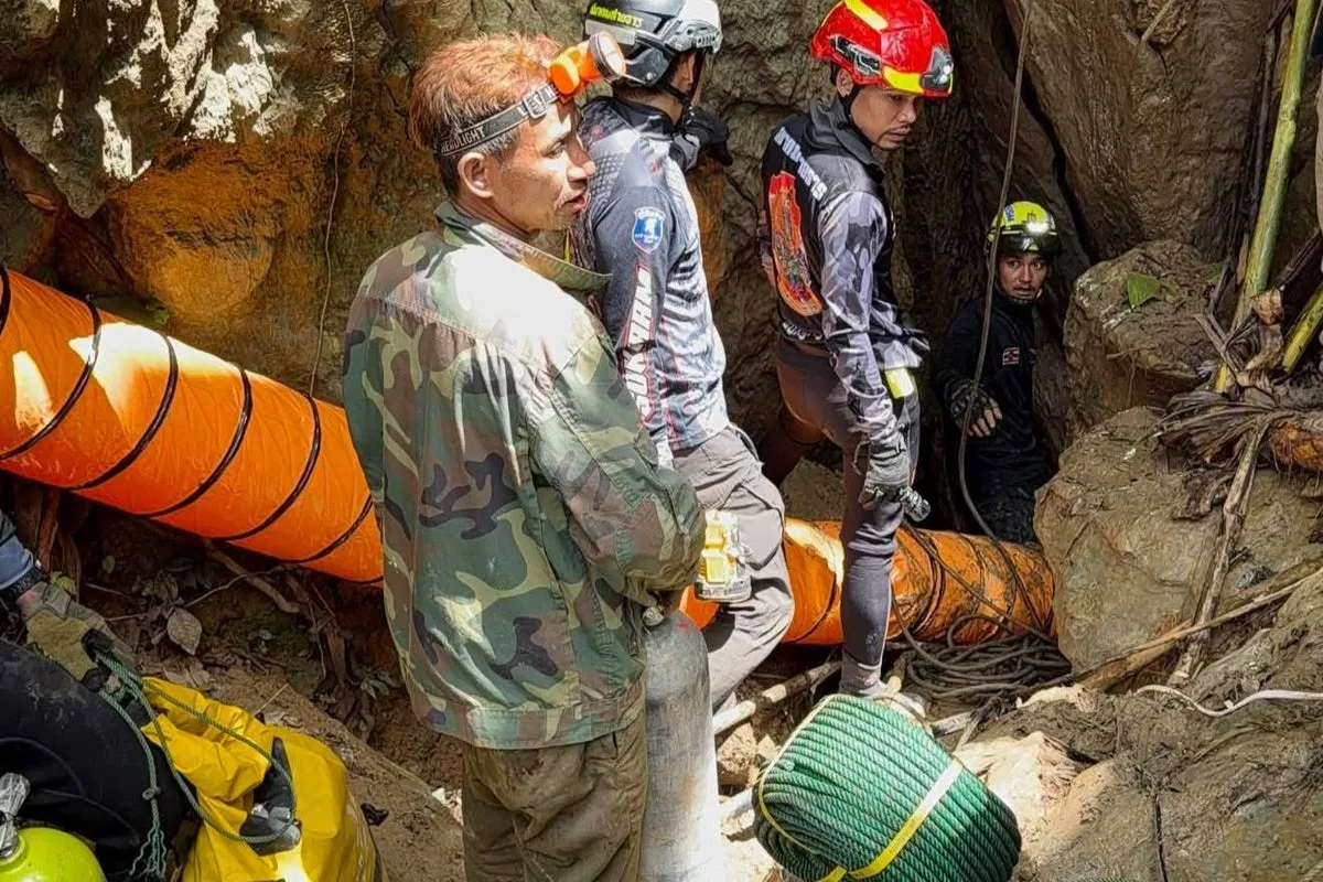 Thai Divers from 2018 Cave Rescue Join Laos Mission to Save Seven Trapped Hunters