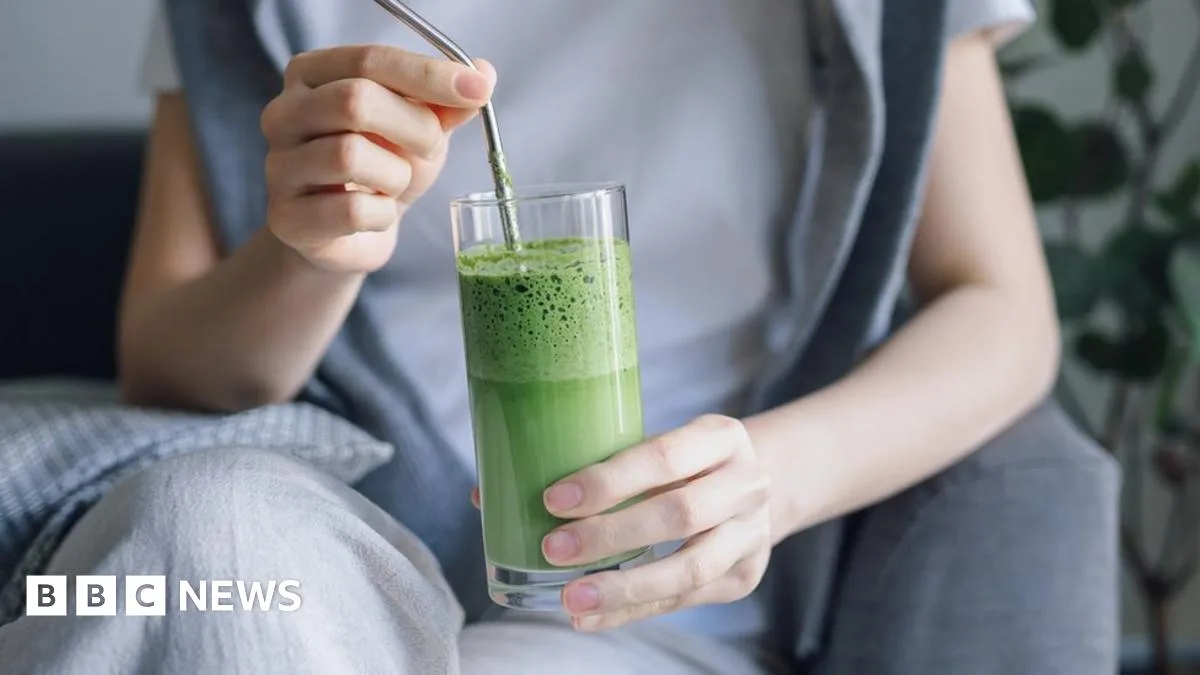 Are 'super green' powders worth the hype? Experts weigh in