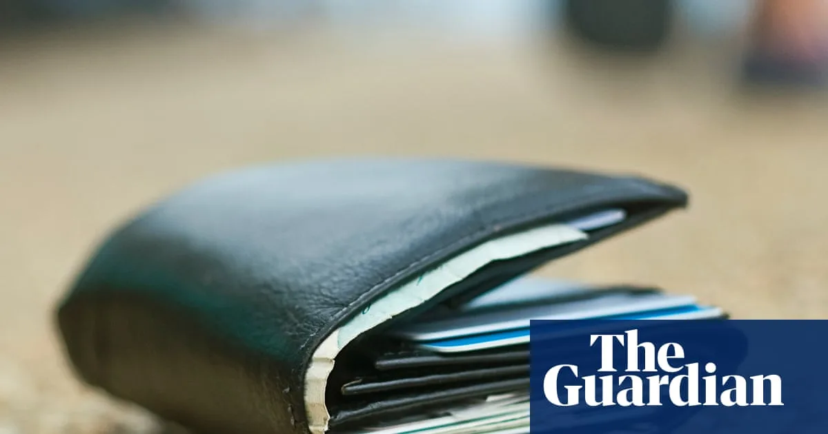 The Death of the Wallet: Britain's Cashless Revolution