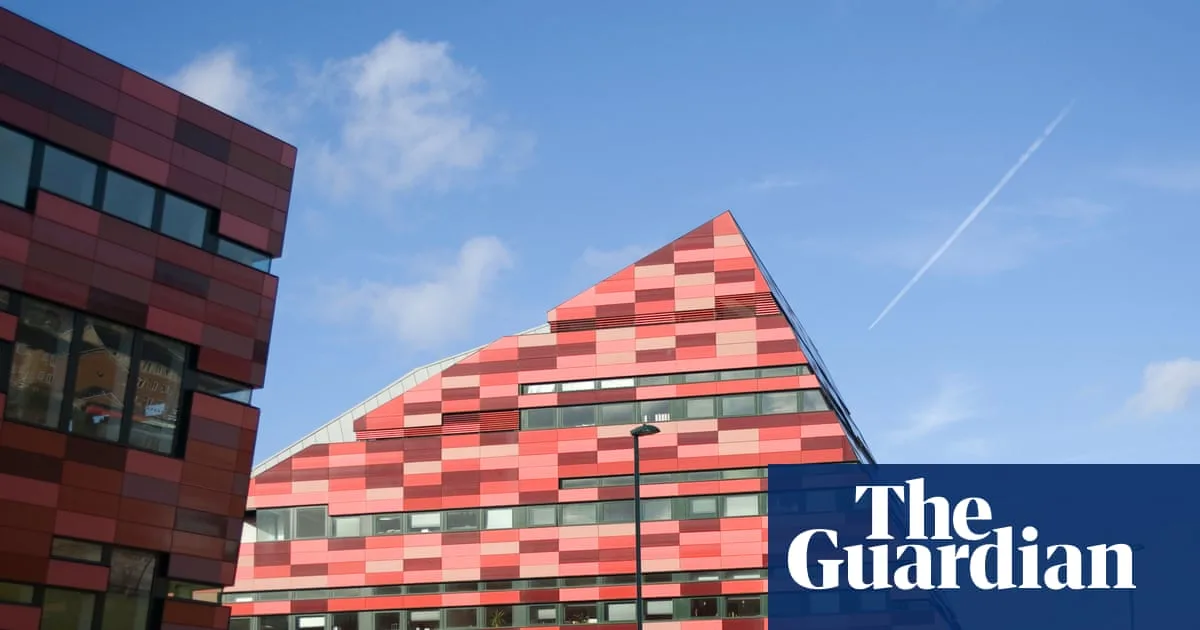 Thousands at Nottingham Uni Face Redundancy Risk
