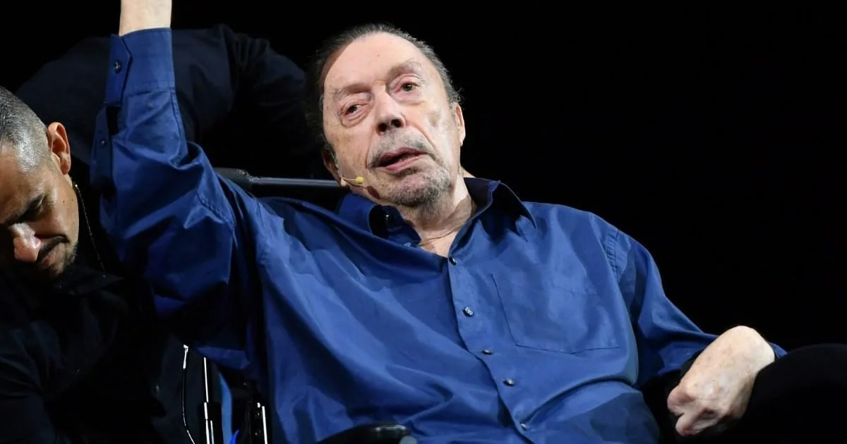 Tim Curry Reveals Ongoing Health Struggles in Rare Public Appearance