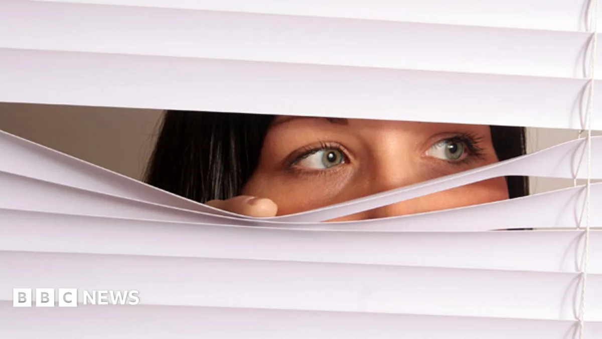 When Does Oddball Behaviour Become a Danger?