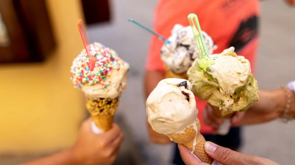 Tourist Slams Rome Gelato Shop Over Alleged Price Scam