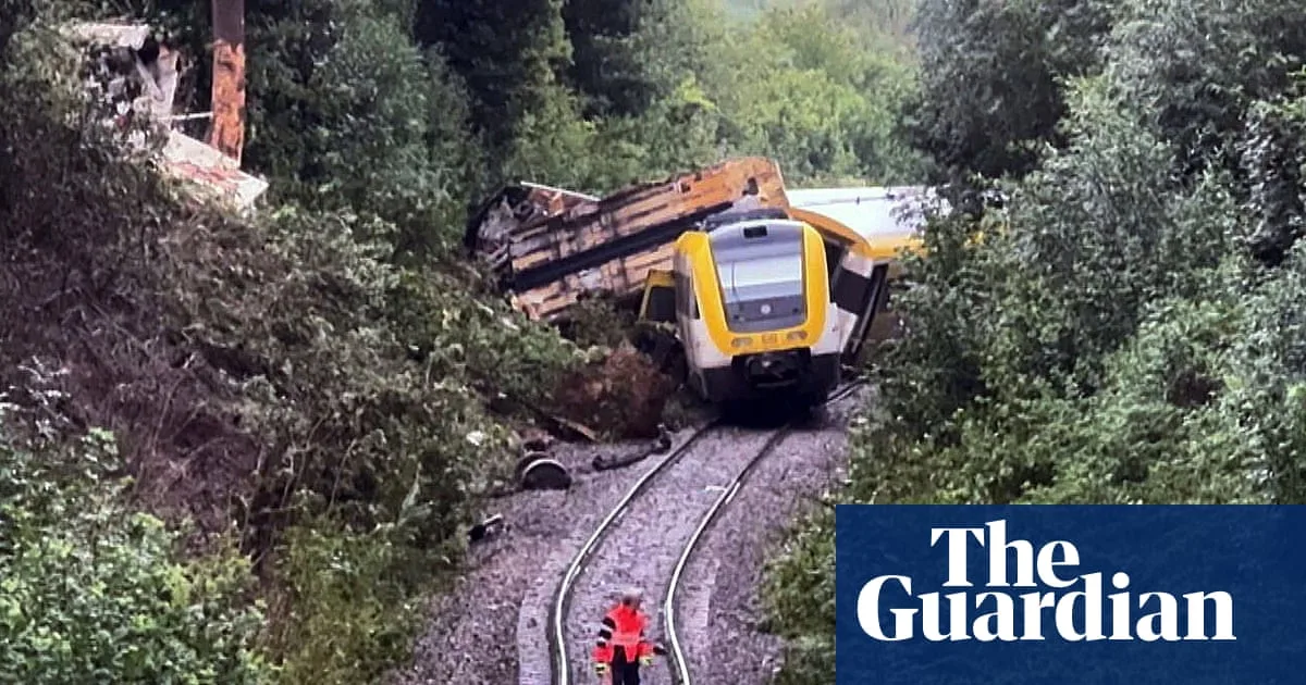 Three Killed as Train Derails in Southern Germany