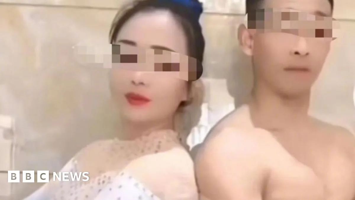 Chinese Trapeze Artist Dies After 30ft Fall During Performance