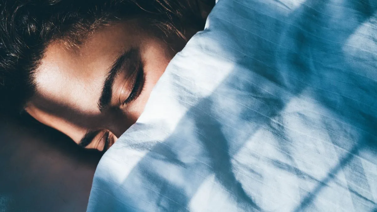Shoppers Rave About 'Life-Changing' £20 Pillow Spray That Improves Sleep Quality by 33%