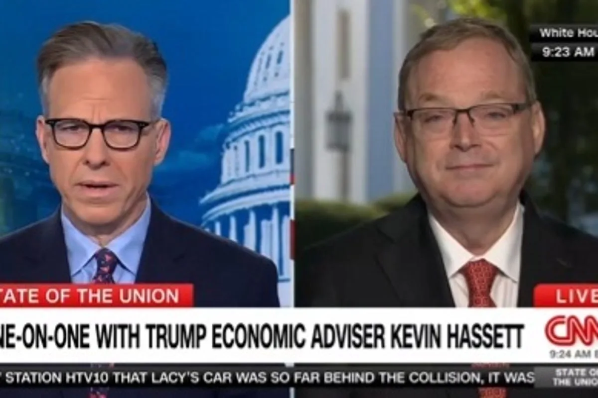 Trump Adviser Warns Shutdown Could Spark Mass Layoffs