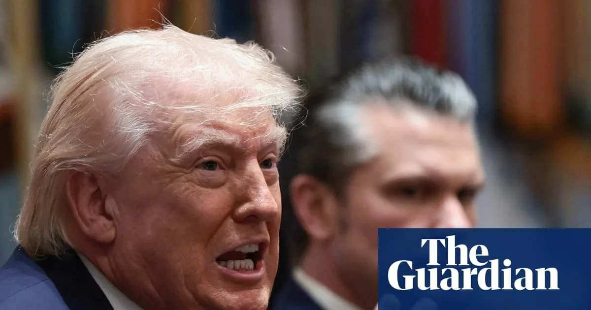 Trump Dismisses UK Aircraft Carriers as 'Toys' in Iran War Dispute