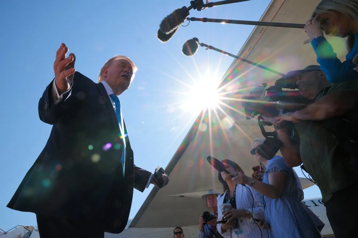Trump delivers veiled threat to another Republican through his TV reporter fiancée