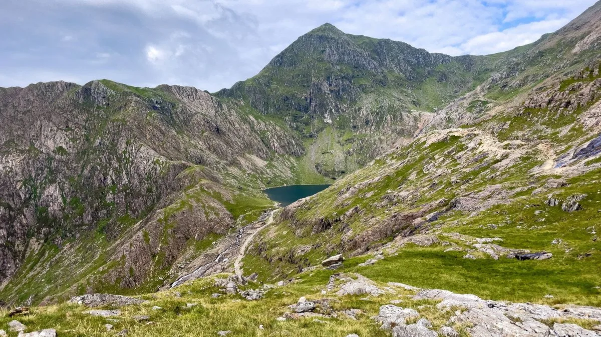 Two Men Found Dead on Snowdon After Major Search Operation