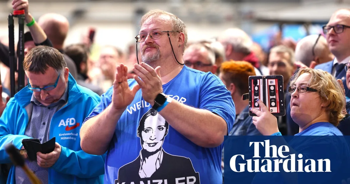 Two-Party Politics Collapses as Voters Flee Mainstream