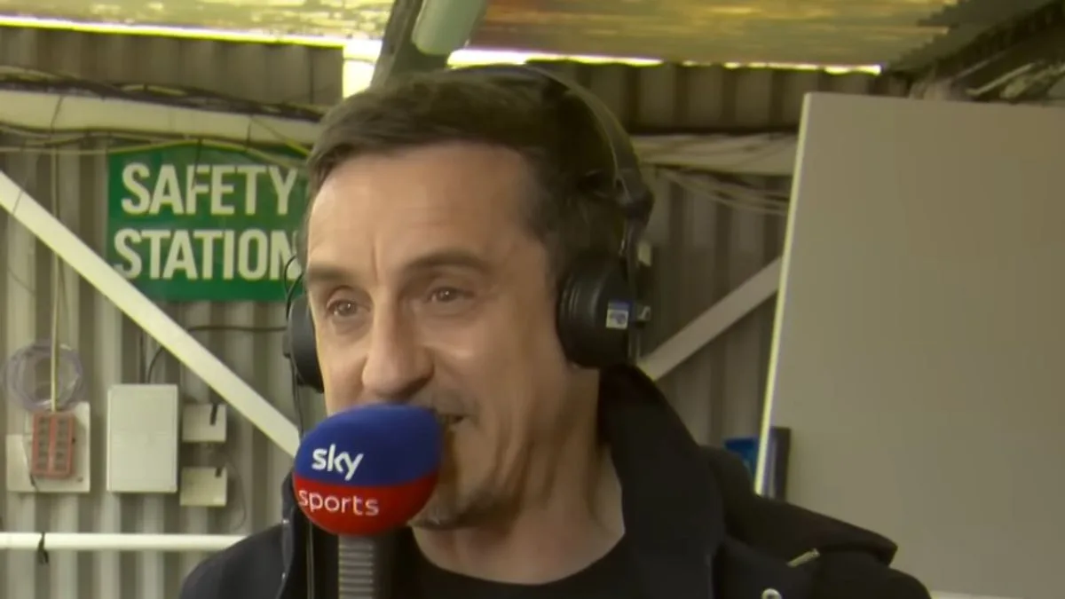 Gary Neville Urges Man United to Consider World-Class Manager Over Michael Carrick
