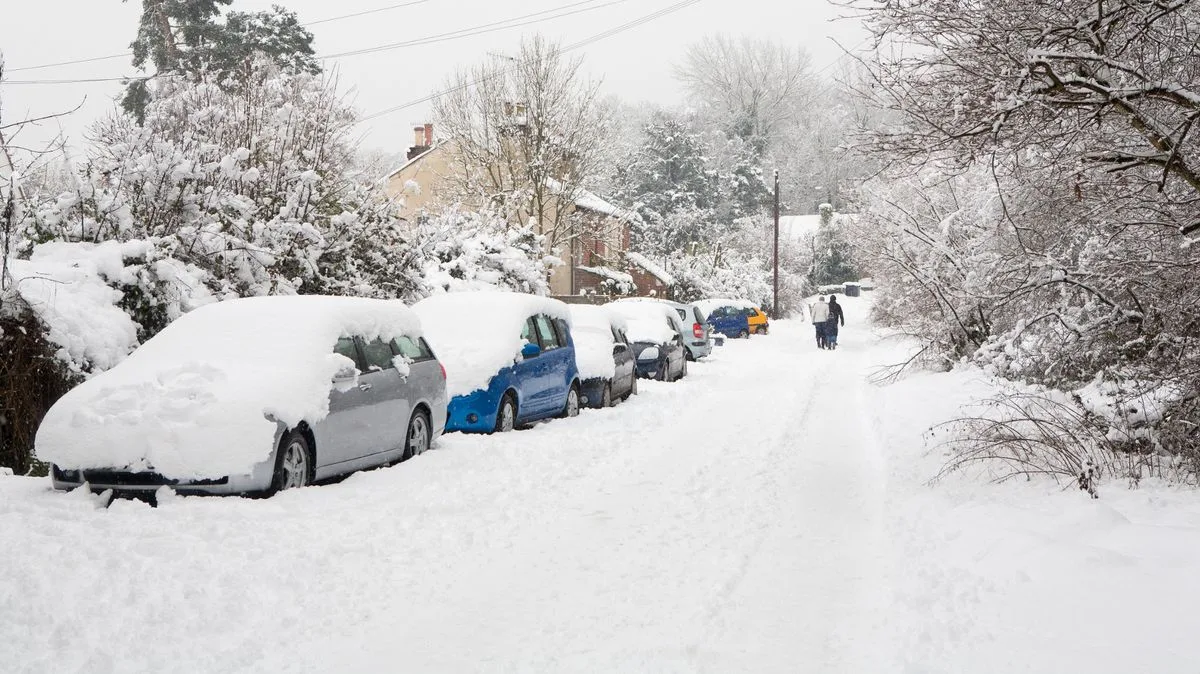 NHS warns Brits to stay indoors during snow and ice warnings