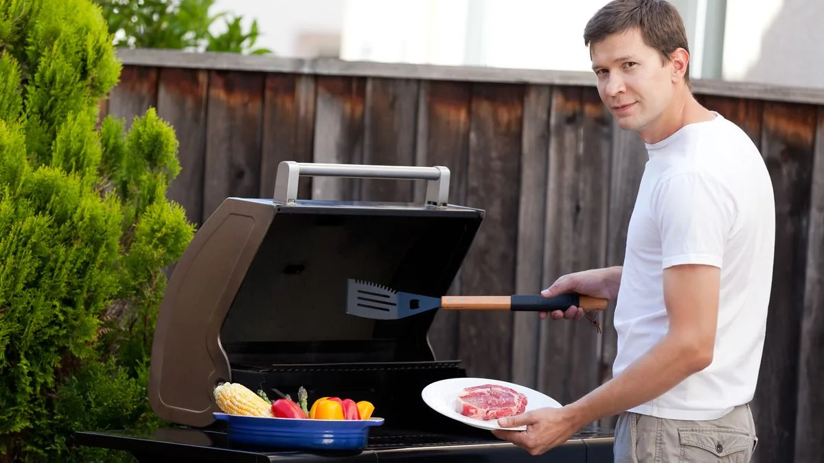 UK Garden Rules for BBQ and Fire Pit Use: Neighbour Rights and Safety Tips