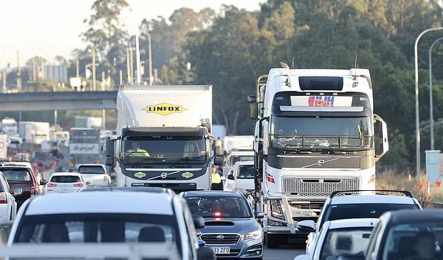 Truck Companies Warn of Supply Chain Collapse Over Fuel Tax Cut
