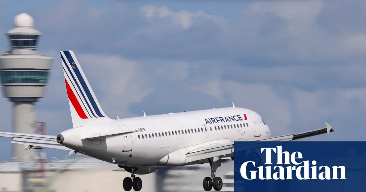 First UK-France Deportation Flight Grounded After Legal Challenge