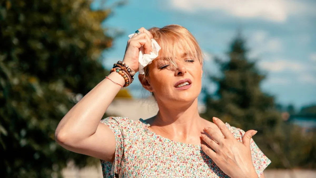 Brits Urged to Follow 11am-3pm Rule During Bank Holiday Heatwave