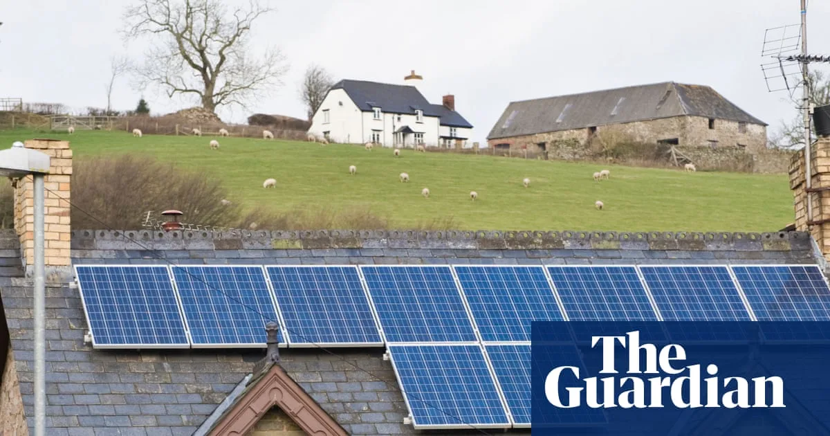Record Number of UK Homes Turn to Solar and Heat Pumps Amid Iran Crisis