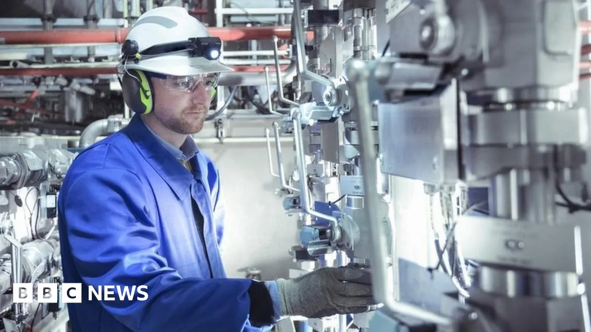 UK Invests £600m in Rolls-Royce Mini Nuclear Reactors