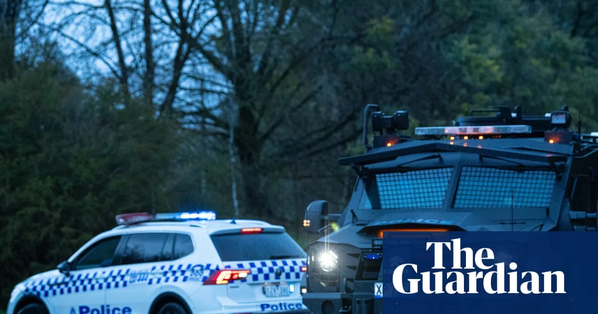 Police Arrest Wife of Porepunkah Shooting Suspect as Manhunt Continues