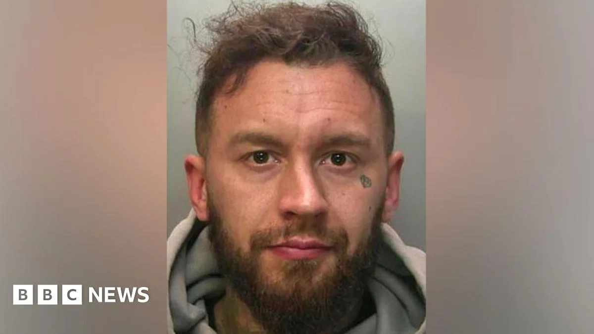 UK Names 12 Most-Wanted Fugitives Believed to Be Hiding in Spain