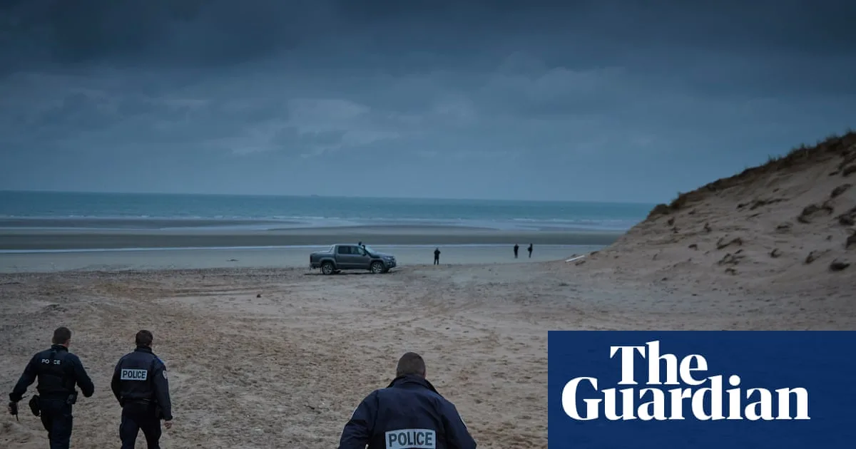 UK to Pay France Extra £16m in Stopgap Deal for Channel Patrols
