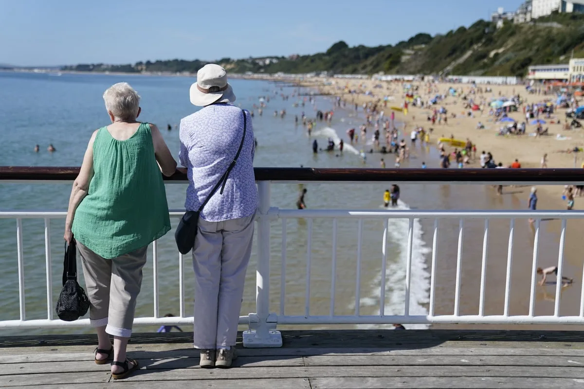 UK Braces for Hot Spell with 27C Peak Expected in London and East Anglia