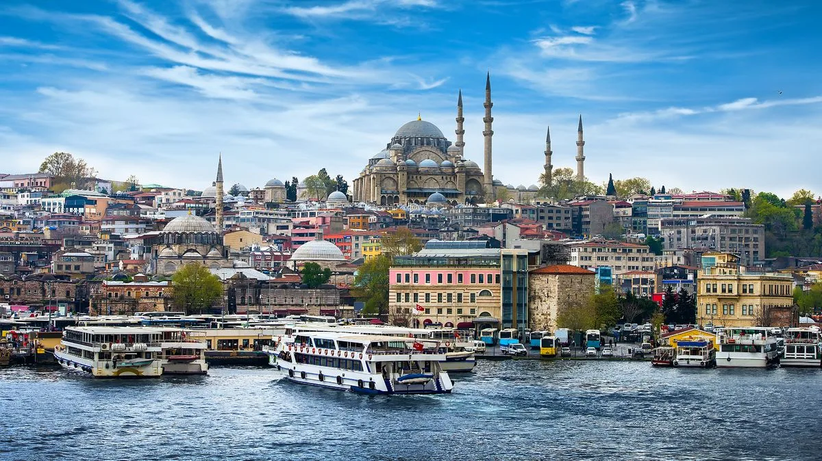 UK Issues Updated Travel Alert for Turkey Ahead of Europa League Final