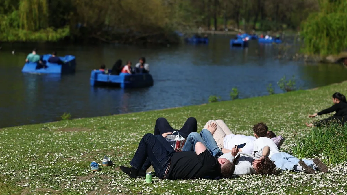 UK Weather Maps Show 21C Heatwave Hitting Five Counties