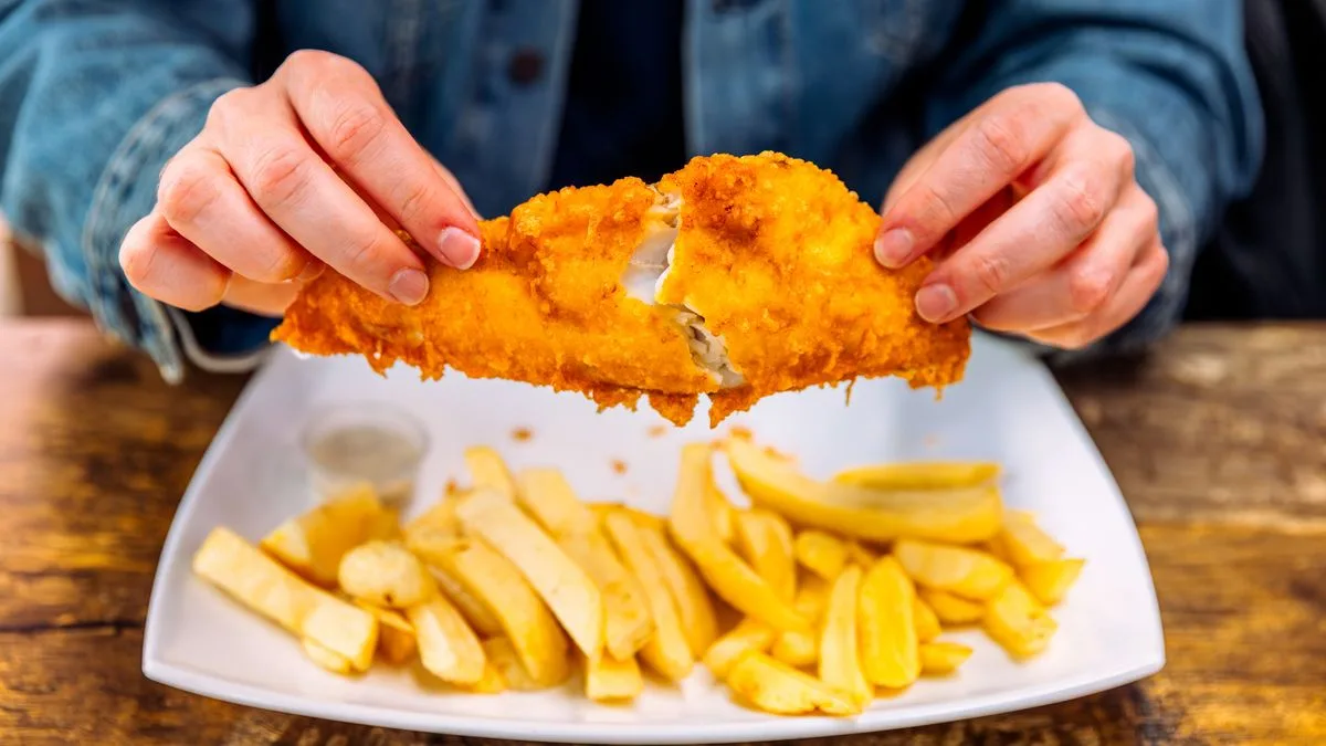 Foodie reviews UK's only fish and chip buffet in Arbroath