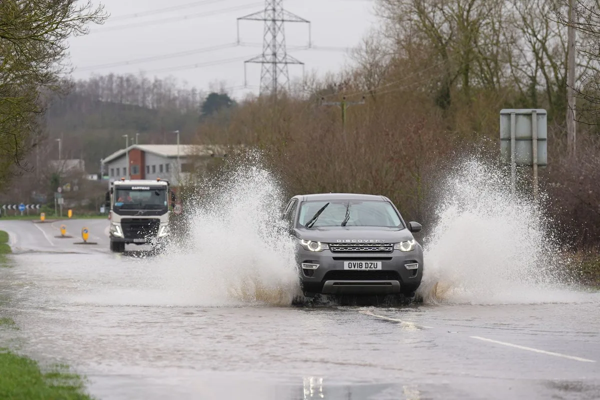 UK's Record 42-Day Rain Deluge: Causes and Forecast