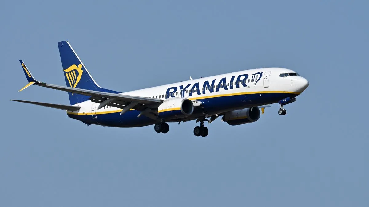 Drunk Ryanair Passenger Dragged Off Flight After Trying to Open Emergency Door Mid-Air