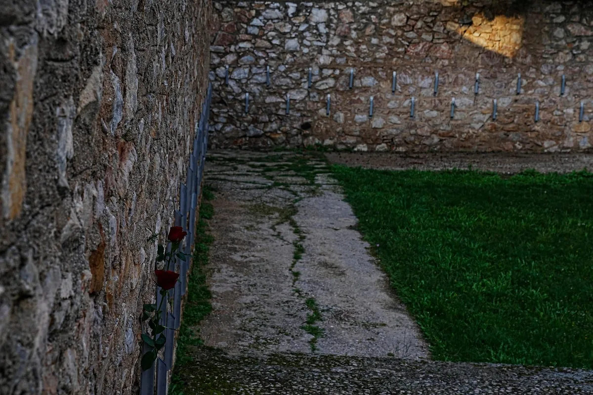 Greece to Acquire Unseen Nazi Execution Photos Listed on eBay