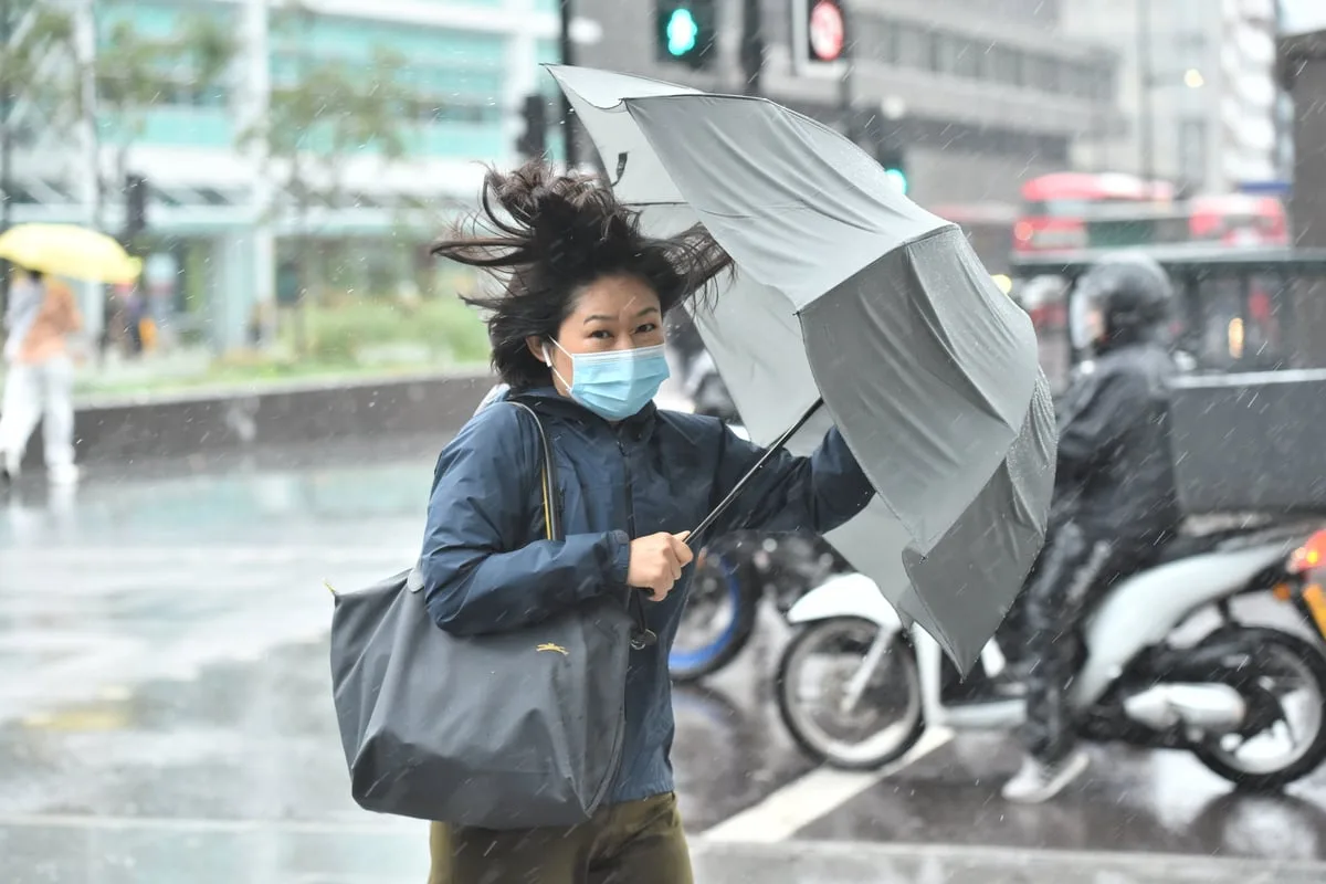 Storm Francis Amber Warning: 70mph Winds Set to Batter UK