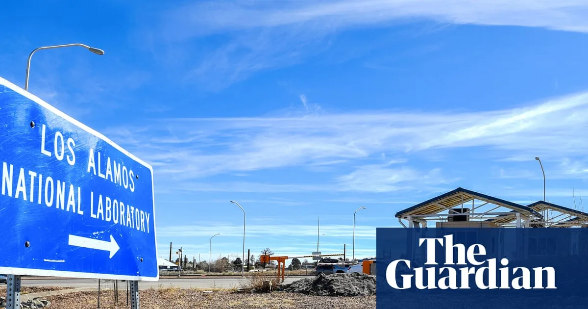 Conspiracy Theory Linking US Scientists' Deaths to UFOs Spreads from Web to White House