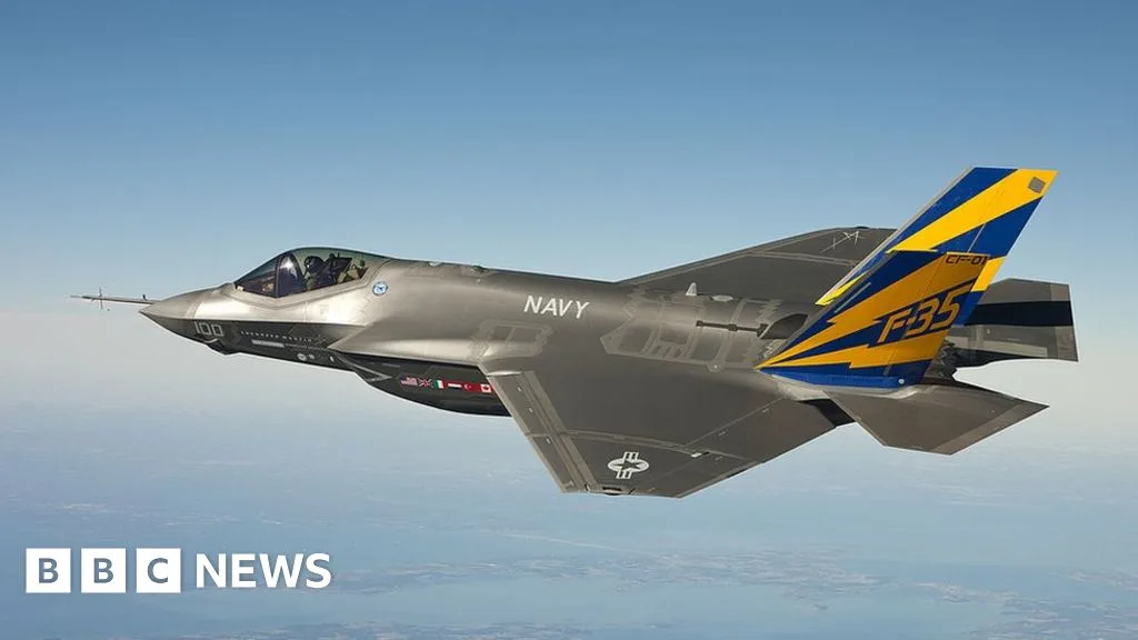 US Navy Recovers F-35C Fighter Jet from South China Sea