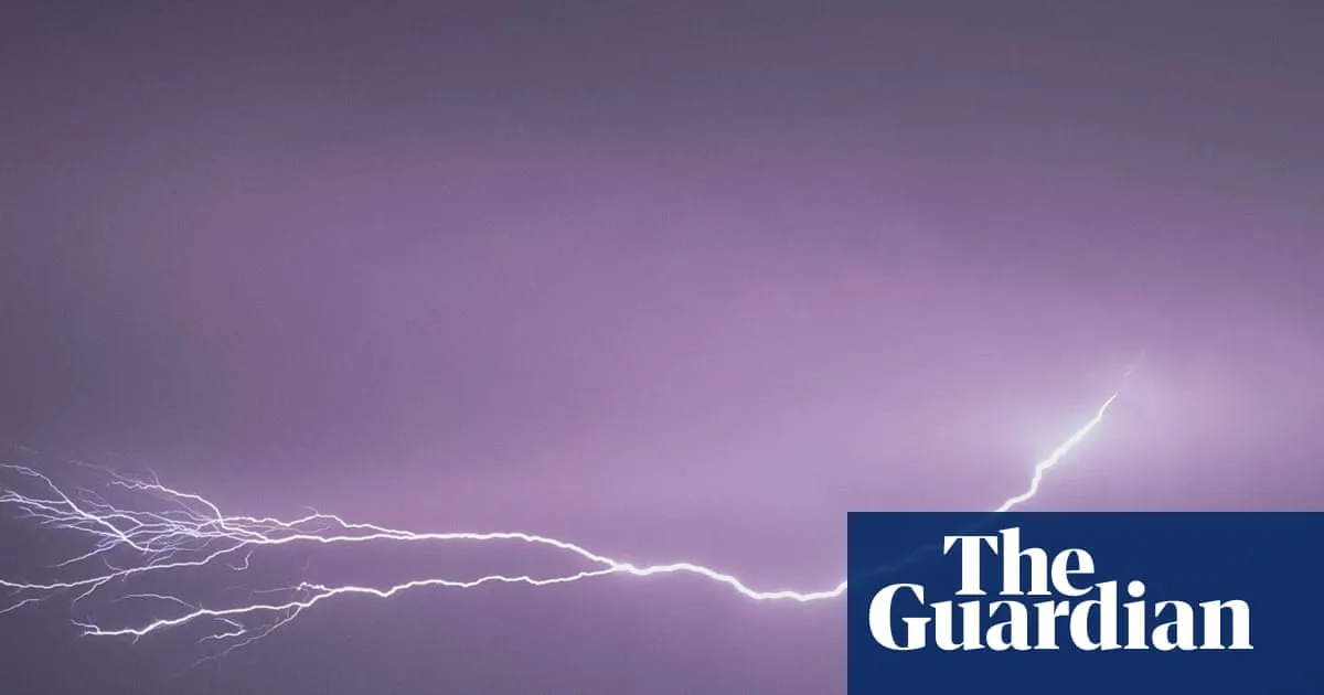 US Lightning Flash Breaks World Record At 515 Miles