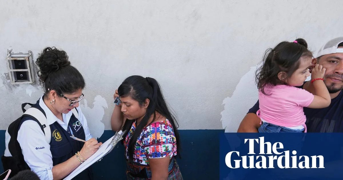 US Offers Migrant Children $2,500 to Self-Deport in Policy Shift