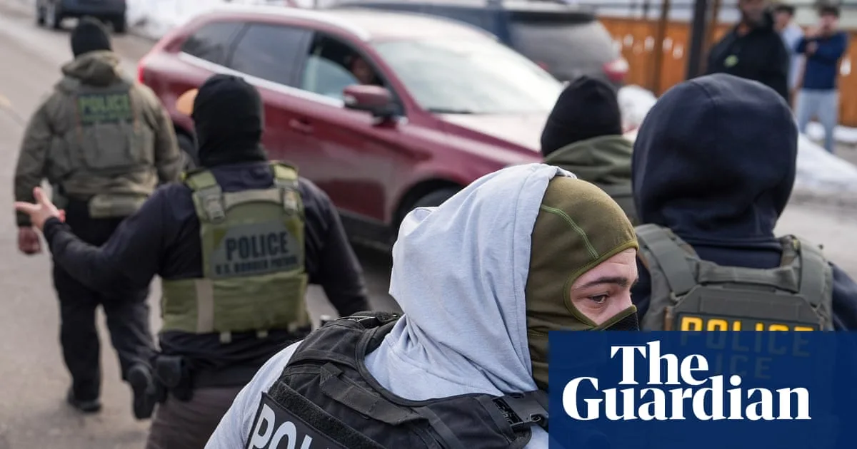 US Judge Blocks California Mask Ban for Federal Agents
