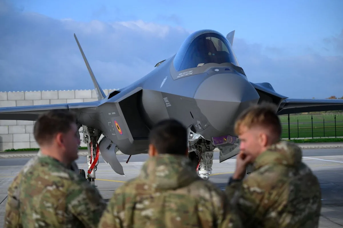 US Warns It Will Send Fighter Jets into Canadian Airspace if F-35 Deal Fails