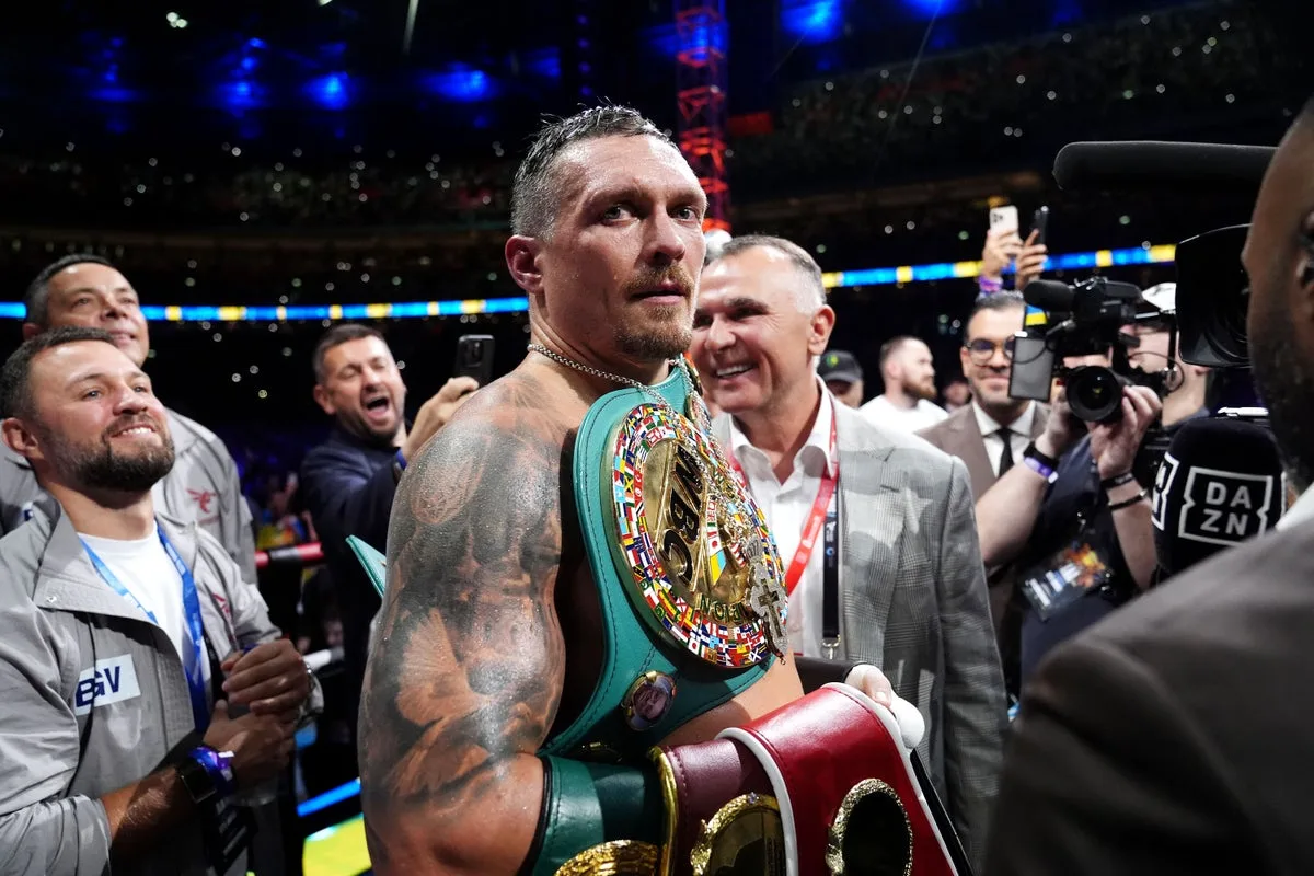 Usyk Ordered to Face Parker as Mandatory Challenger