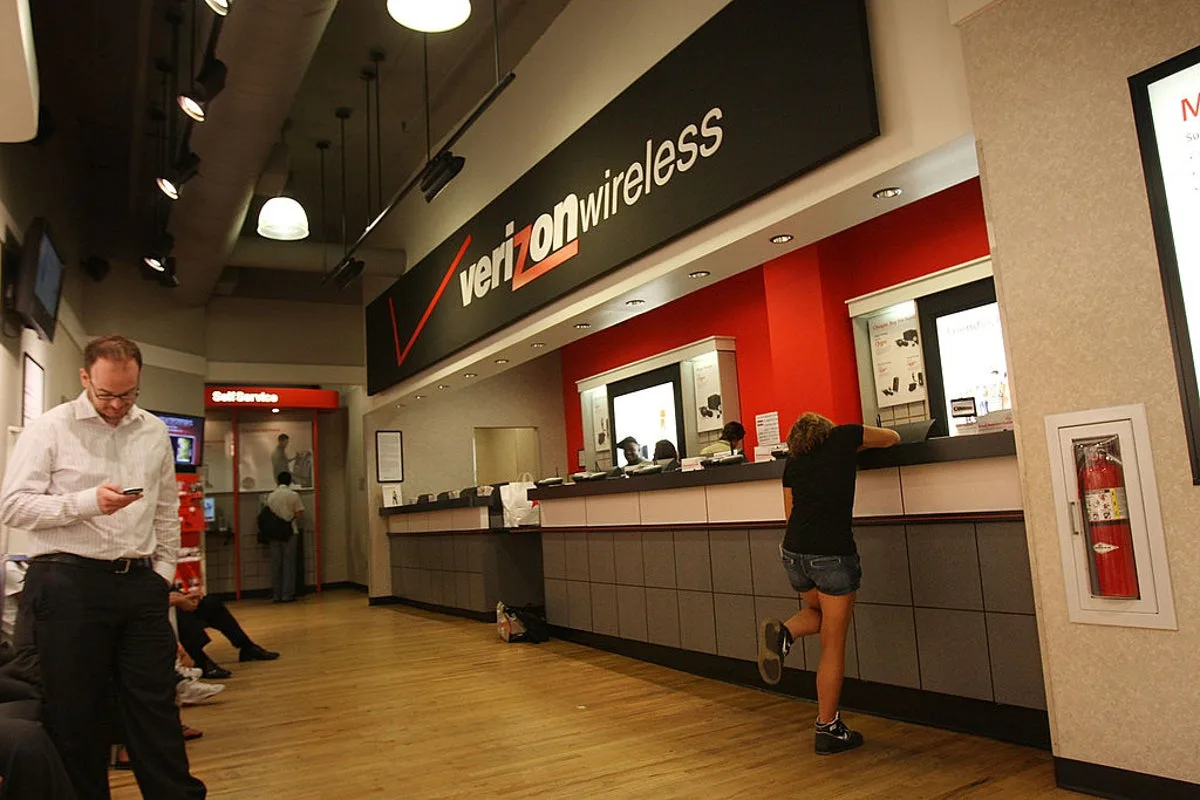 Verizon Outage Triggers Phishing Scam: How to Spot Fake £20 Credit Offers