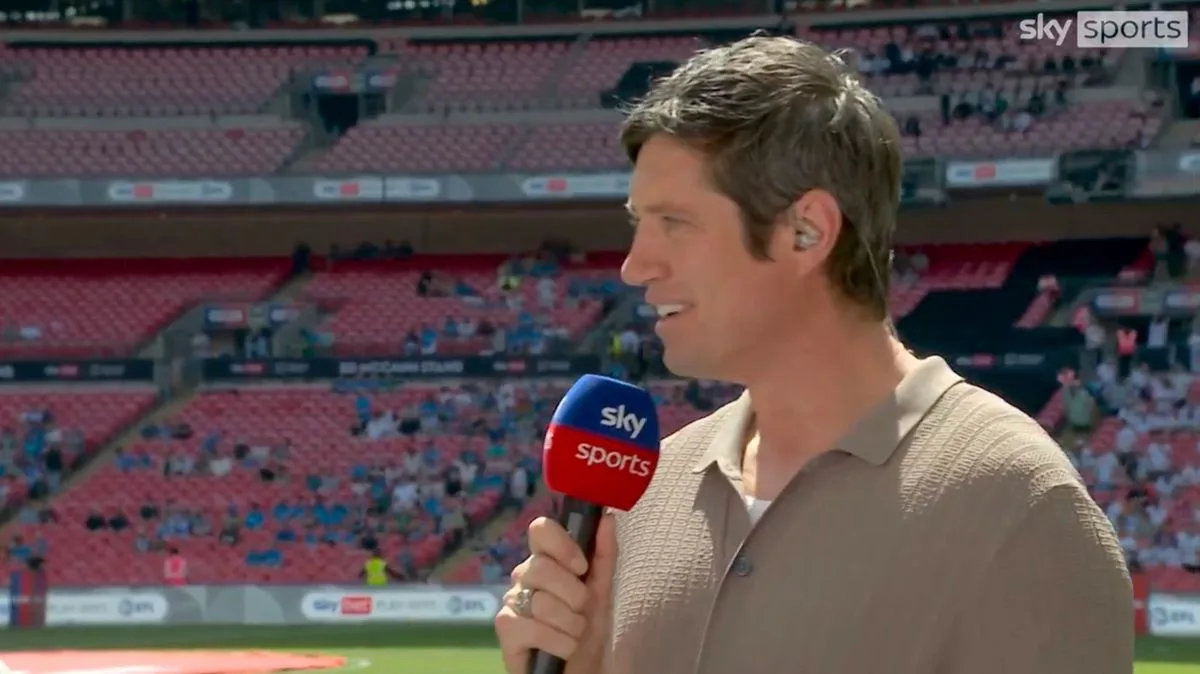 Vernon Kay Still Wears Wedding Ring at Wembley for Bolton