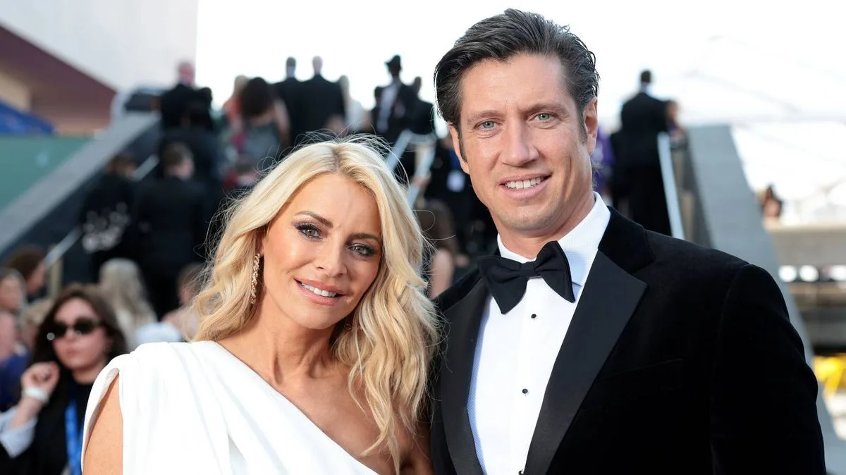 Vernon Kay's Emotional Tribute to Tess Daly on Her Final Strictly Show