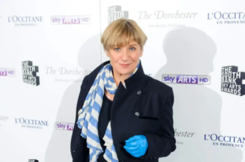 Victoria Wood's Dinnerladies to Return as Stage Play in 2027