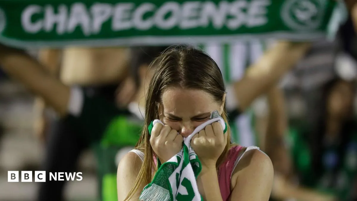 Thousands Mourn Chapecoense Victims as Brazil Grieves