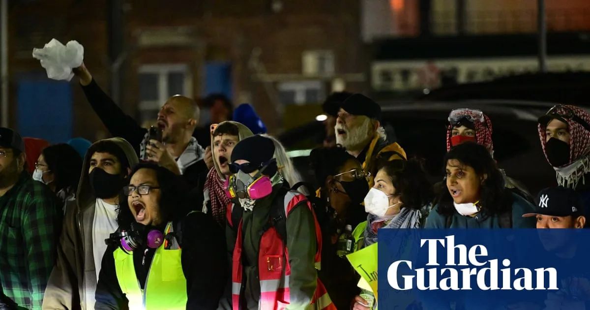 Protesters Clash with ICE Agents Outside New Jersey Detention Centre Amid Hunger Strike